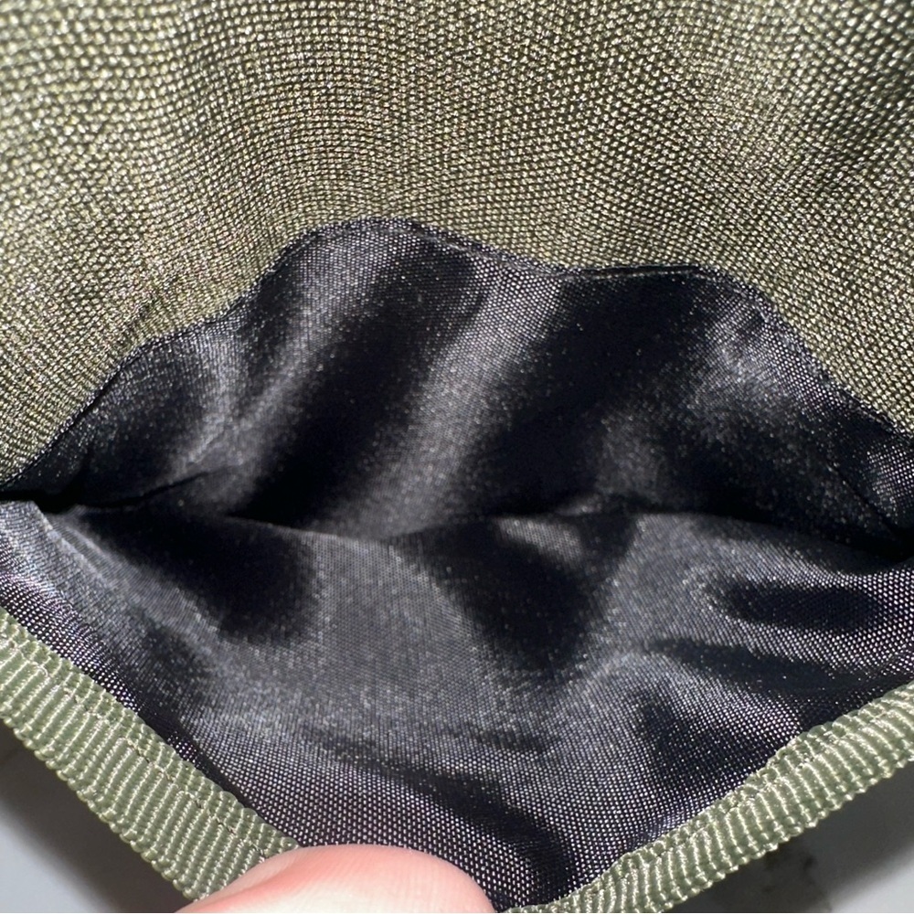 Victoria’s Secret PINK Olive Green Crossbody Bag Leopard Strap - Picture 4 of 9